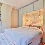 Cosy Apartment In The Heart Of Faubourg Montmartre